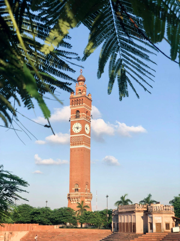 Seeing Lucknow Beyond the Nawabi City